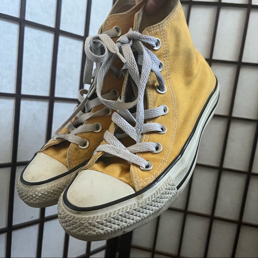 SOLD** mustard yellow converse